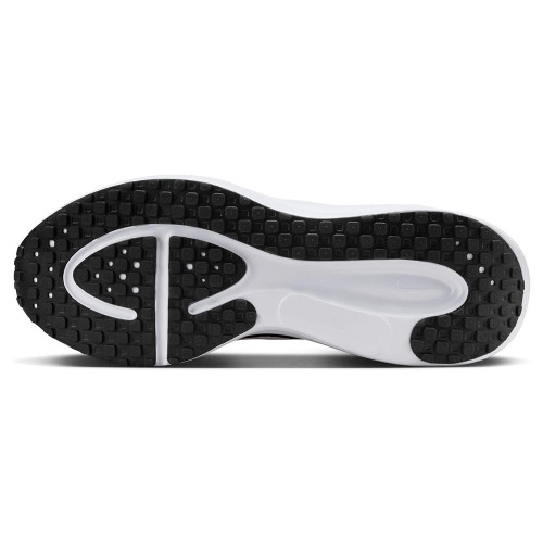Nike Revolution 8